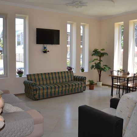Maka Bed and Breakfast Ureki Exterior foto