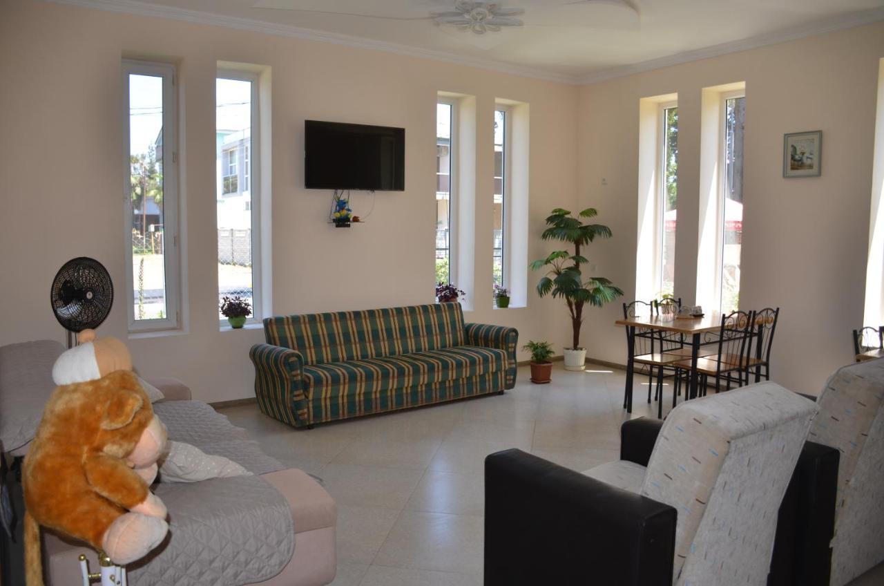Maka Bed and Breakfast Ureki Exterior foto