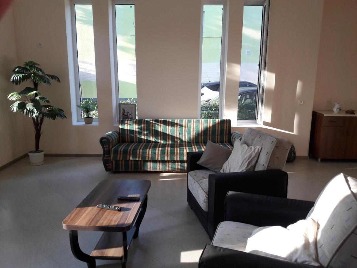Maka Bed and Breakfast Ureki Exterior foto