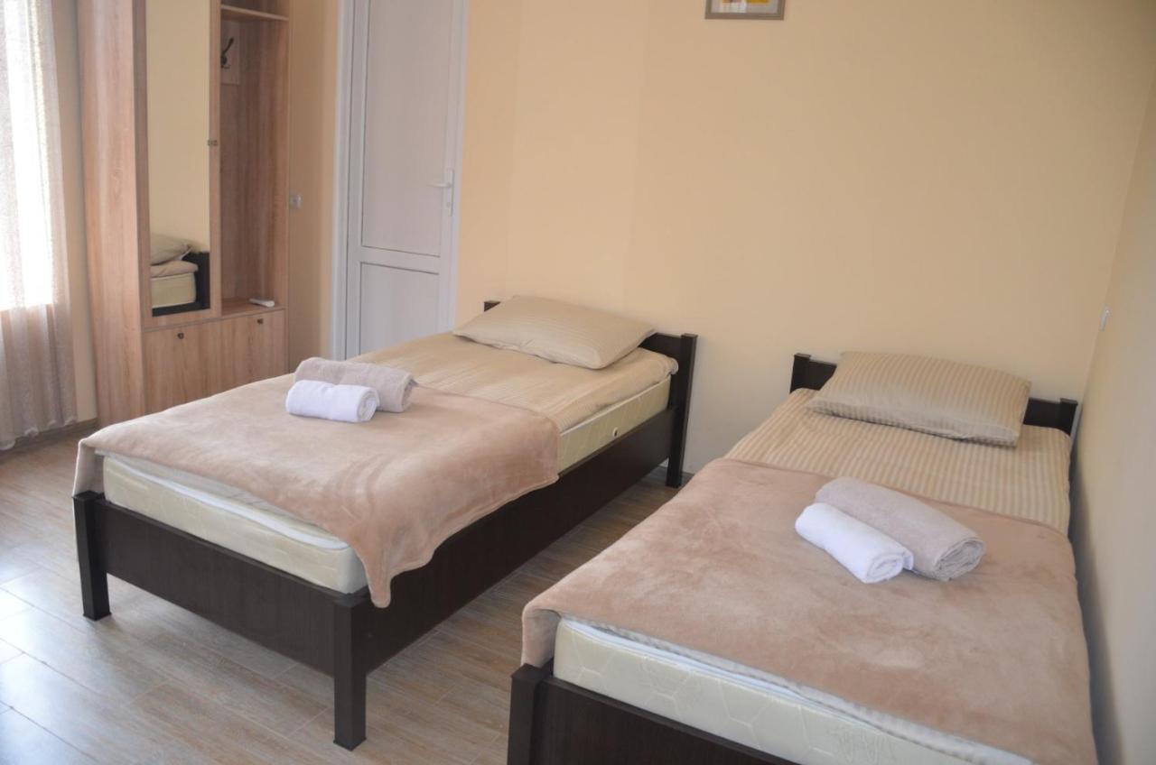 Maka Bed and Breakfast Ureki Exterior foto